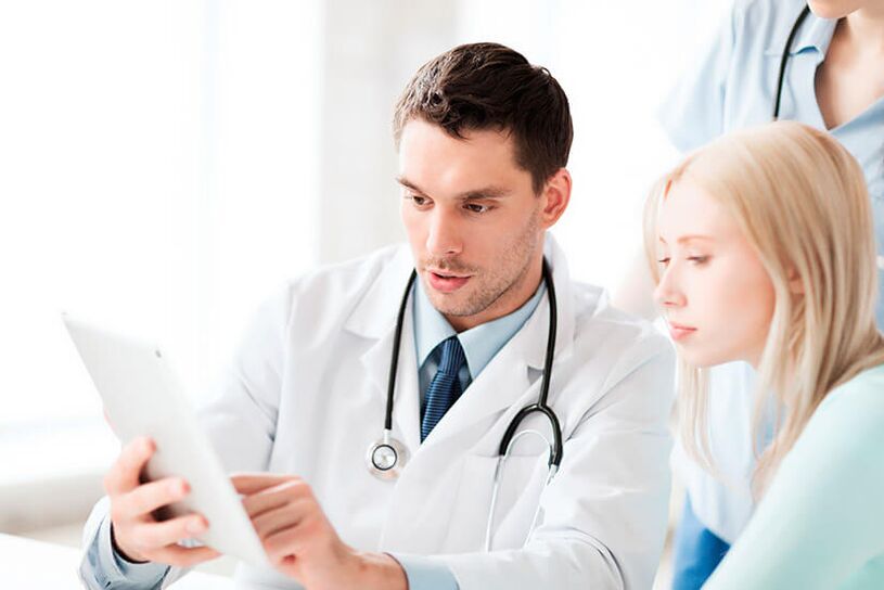 consultation with a doctor for back pain